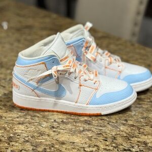 Custom Nike Jordan University of Tennessee - Lady Vols size Y5